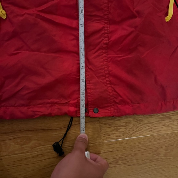 Marlboro Red Vintage Y2K Windbreaker Jacket - Picture 6 of 8